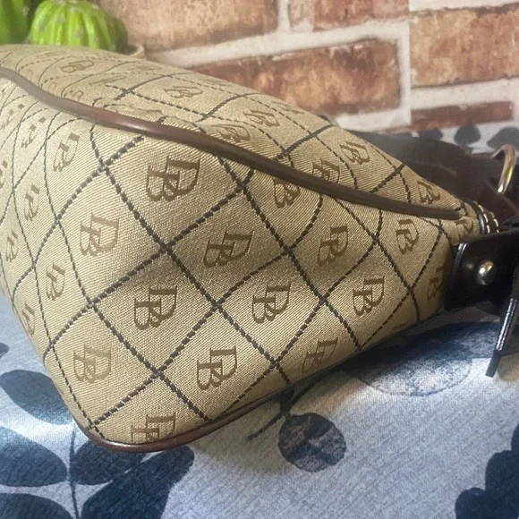 Dooney & Bourke shoulder bag and wristlet combo - Picture 9 of 16